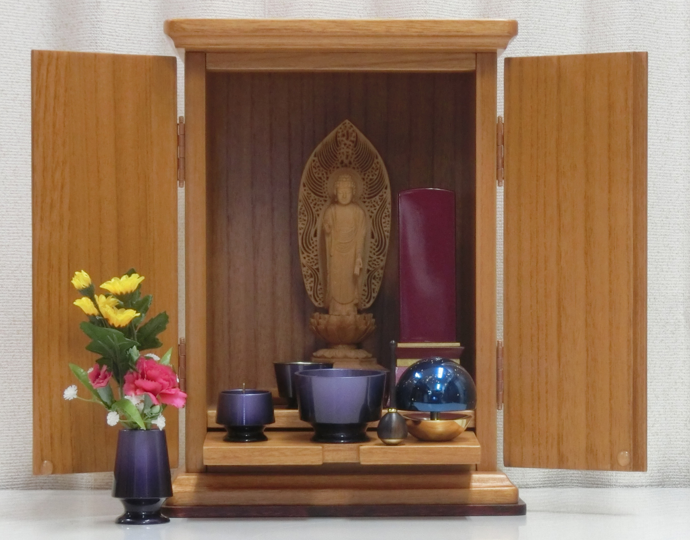 桐材コンパクト仏壇 <!-->やわらぎ<-->